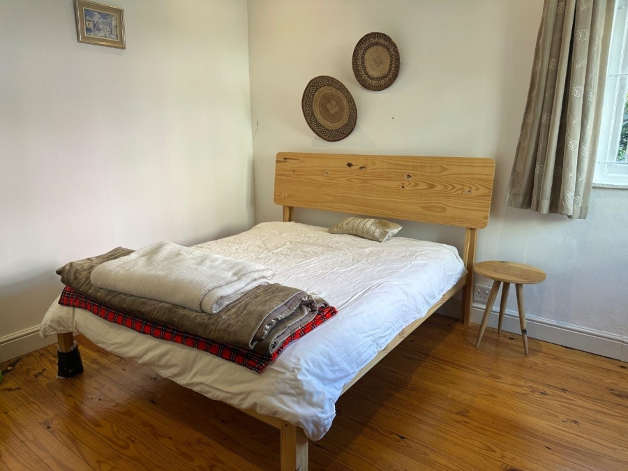 To Let 3 Bedroom Property for Rent in Vredehoek Western Cape